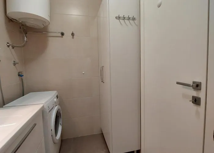 Hola * מאקרסקה