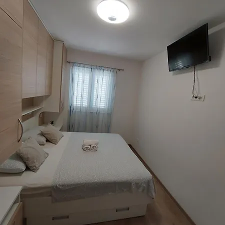 Apartment Hola *