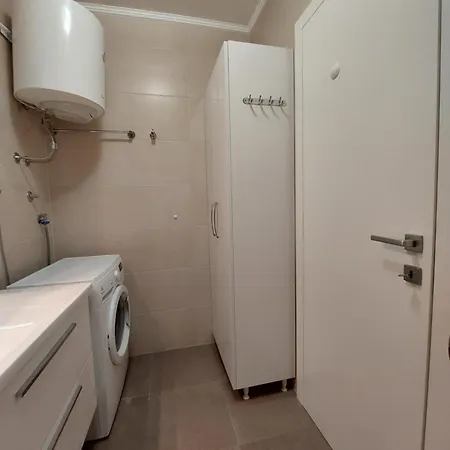 Hola * מאקרסקה